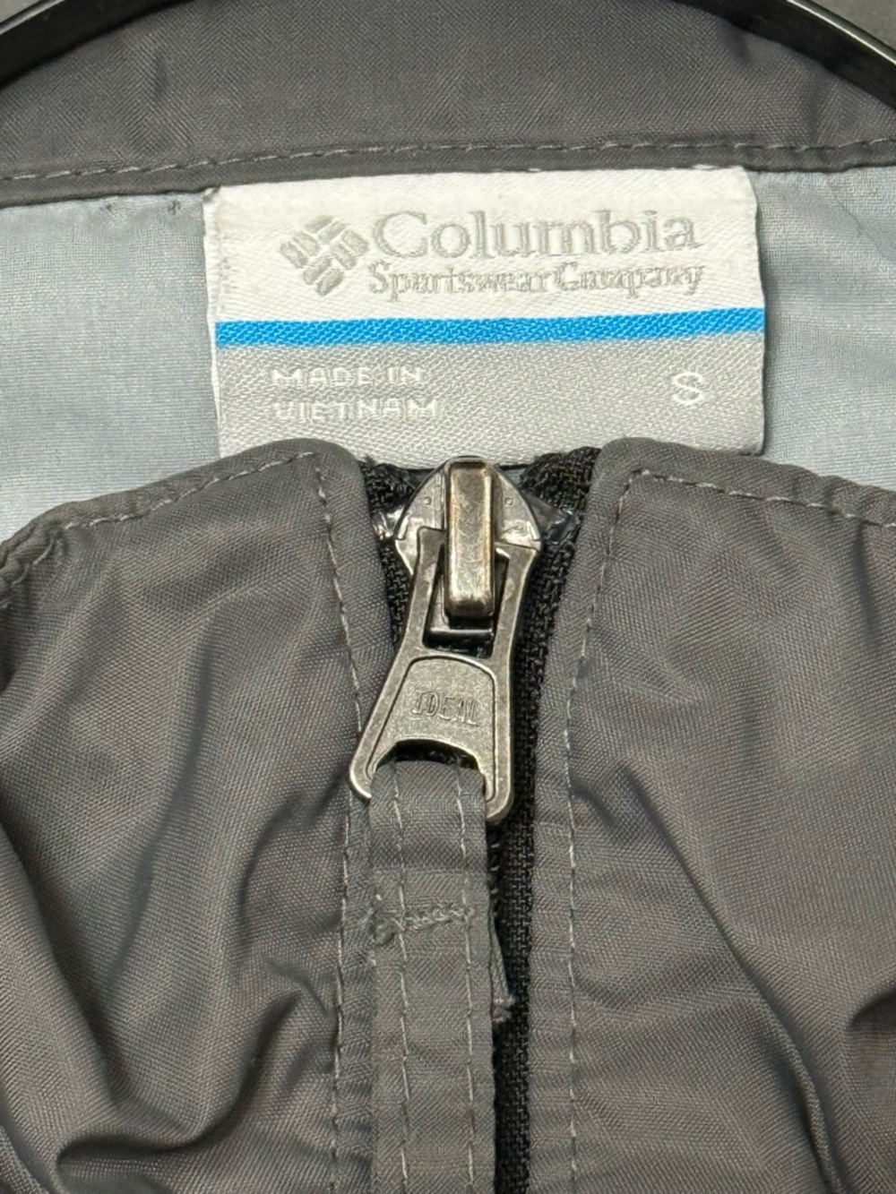 Columbia Men's Windbreaker Jacket - Picture 4 of 8